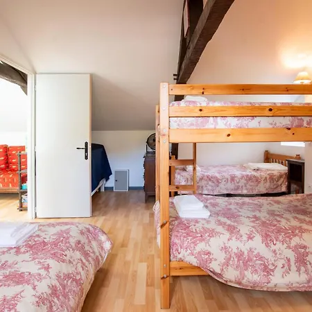 Сasa de vacaciones Charmante Avec Piscine Lanespede