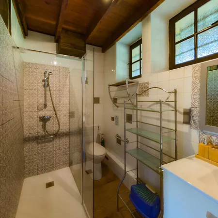 Charmante Avec Piscine Lanespede