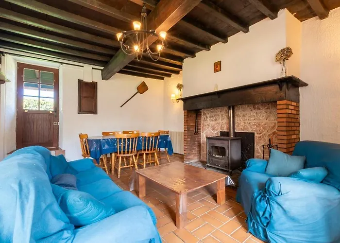 Charmante Avec Piscine Lanespede